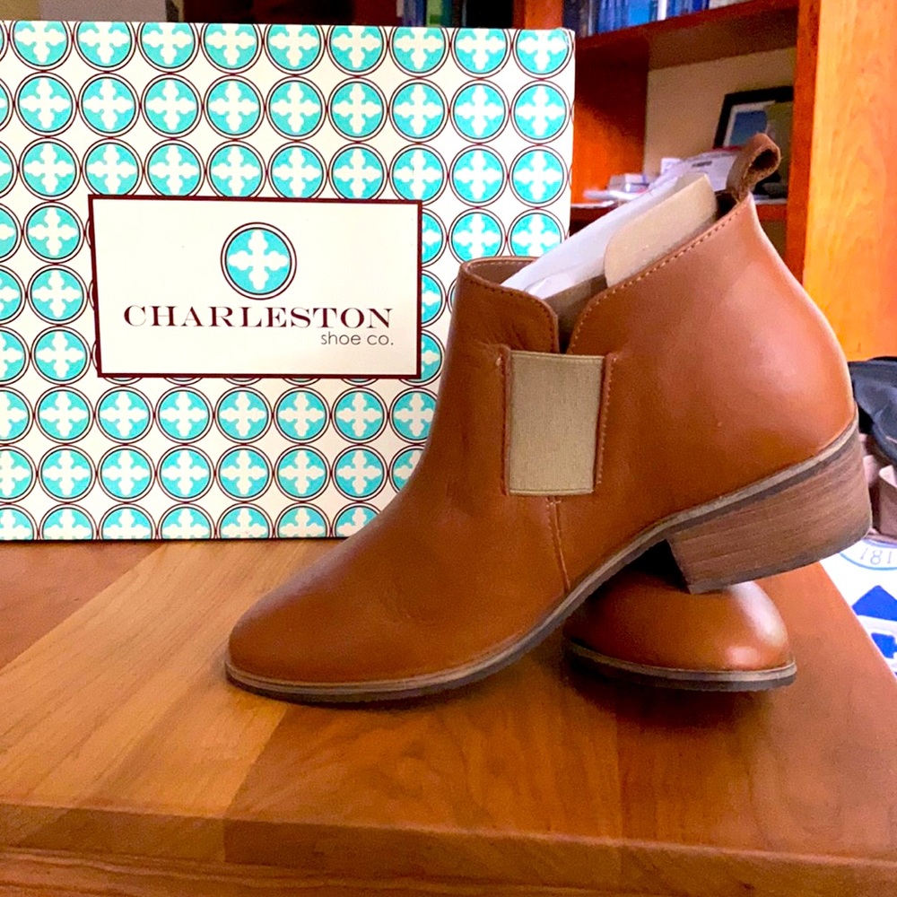 NWT Charleston Shoe Co. Middleton Boot-Leather